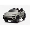 Vozidlo Porsche Macan sivá