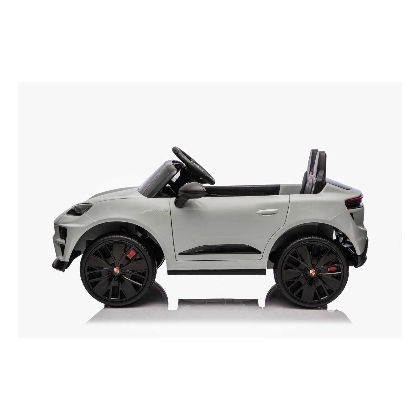 Vozidlo Porsche Macan sivá