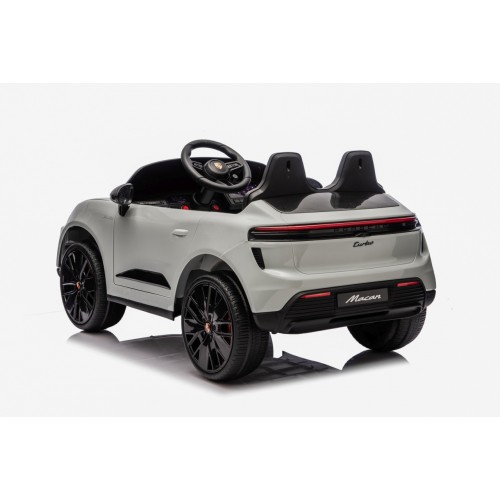 Vozidlo Porsche Macan sivá