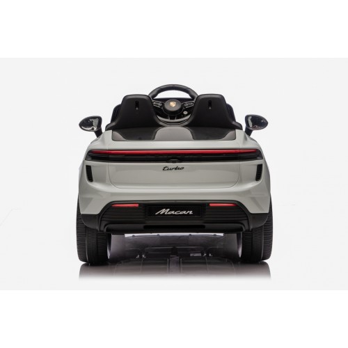 Vozidlo Porsche Macan sivá