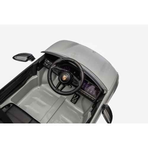 Vozidlo Porsche Macan sivá