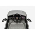 Vozidlo Porsche Macan sivá