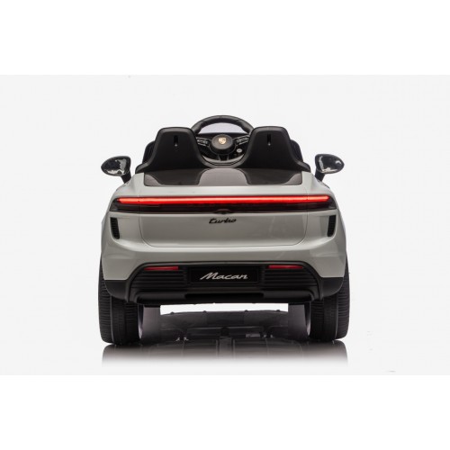 Vozidlo Porsche Macan sivá