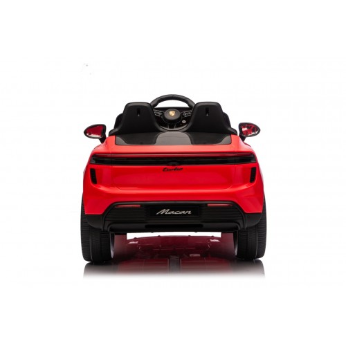 Červené vozidlo Porsche Macan
