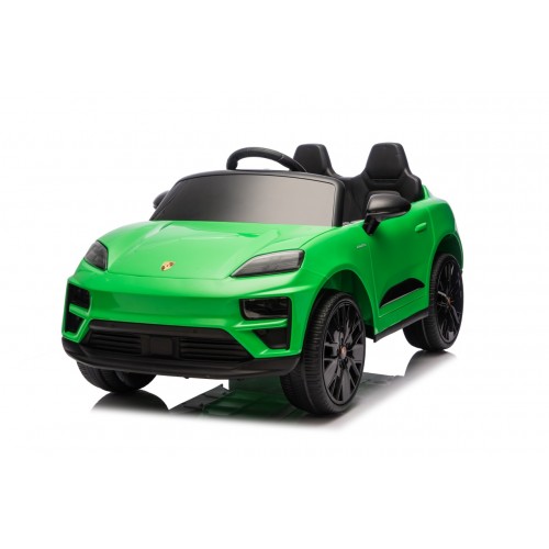 Zelené vozidlo Porsche Macan