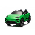 Zelené vozidlo Porsche Macan