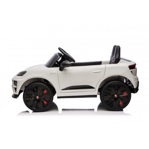 Porsche Macan biele vozidlo