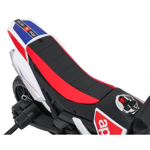 Motor vozidla Aprilia RX biela