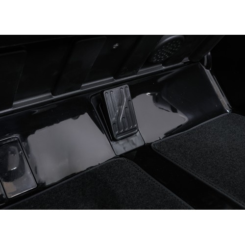 Vozidlo Mercedes Benz GT63 AMG čierne