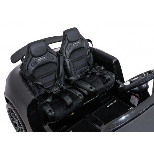 Vozidlo Mercedes Benz GT63 AMG čierne