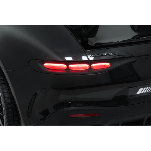 Vozidlo Mercedes Benz GT63 AMG čierne