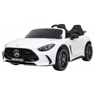 Vozidlo Mercedes Benz GT63 AMG bielej farby