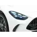 Vozidlo Mercedes Benz GT63 AMG bielej farby