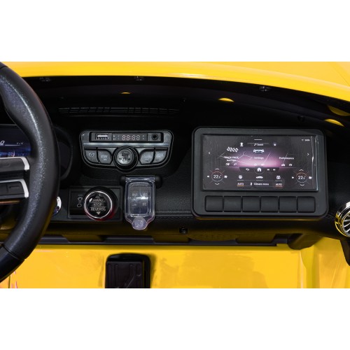 Vozidlo Mercedes Benz GT63 AMG žlté