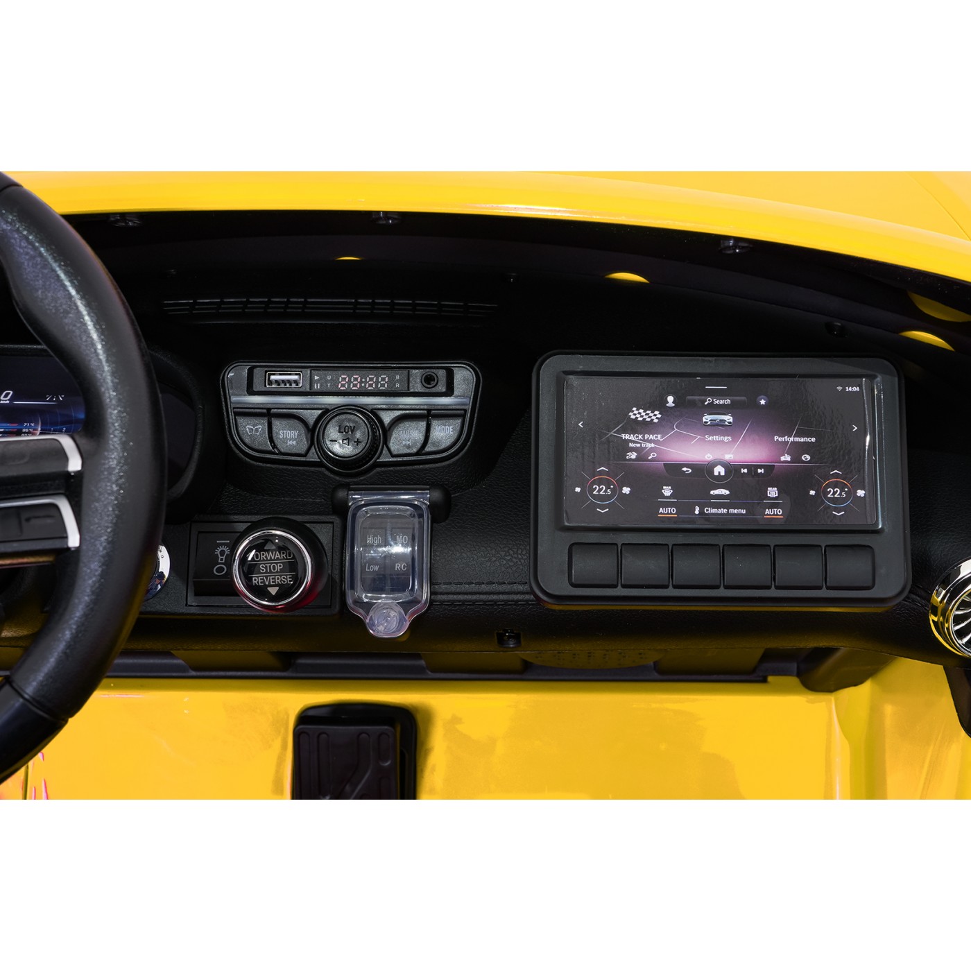 Vozidlo Mercedes Benz GT63 AMG žlté