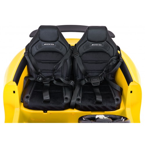 Vozidlo Mercedes Benz GT63 AMG žlté