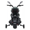 Motor vozidla Ducati Diavel x Bentley Green