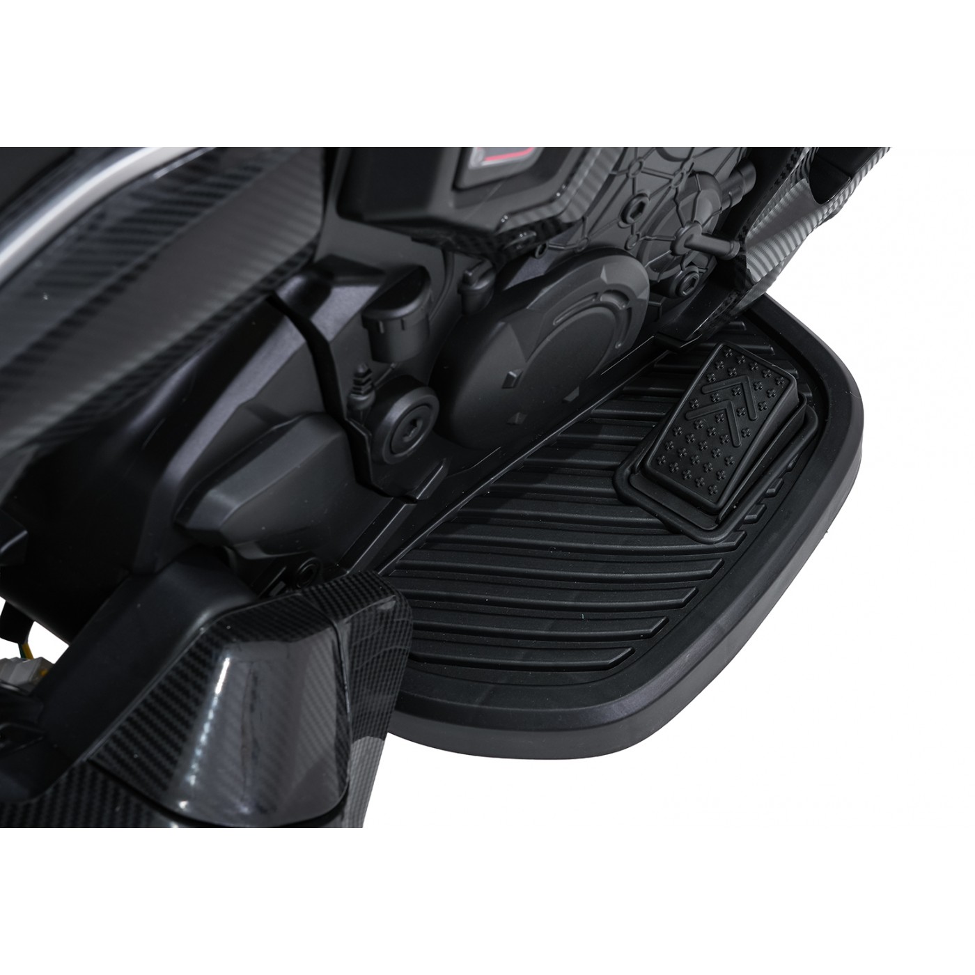 Motor vozidla Ducati Diavel x Bentley Green