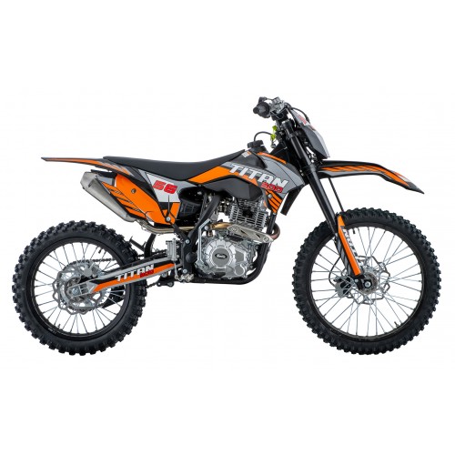 Vozidlo s oranžovým spaľovacím motorom TITAN 300cc