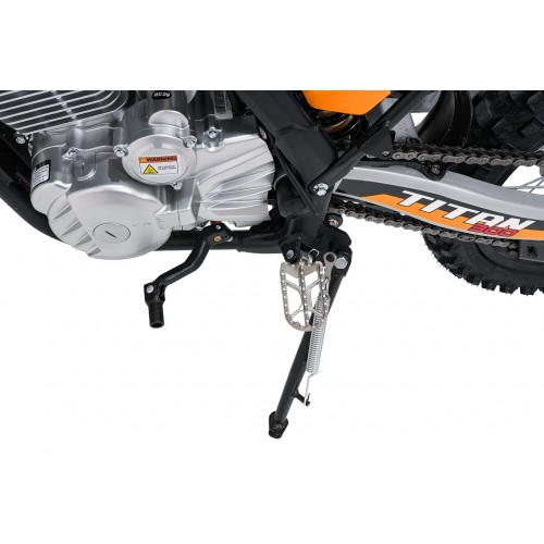 Vozidlo s oranžovým spaľovacím motorom TITAN 300cc