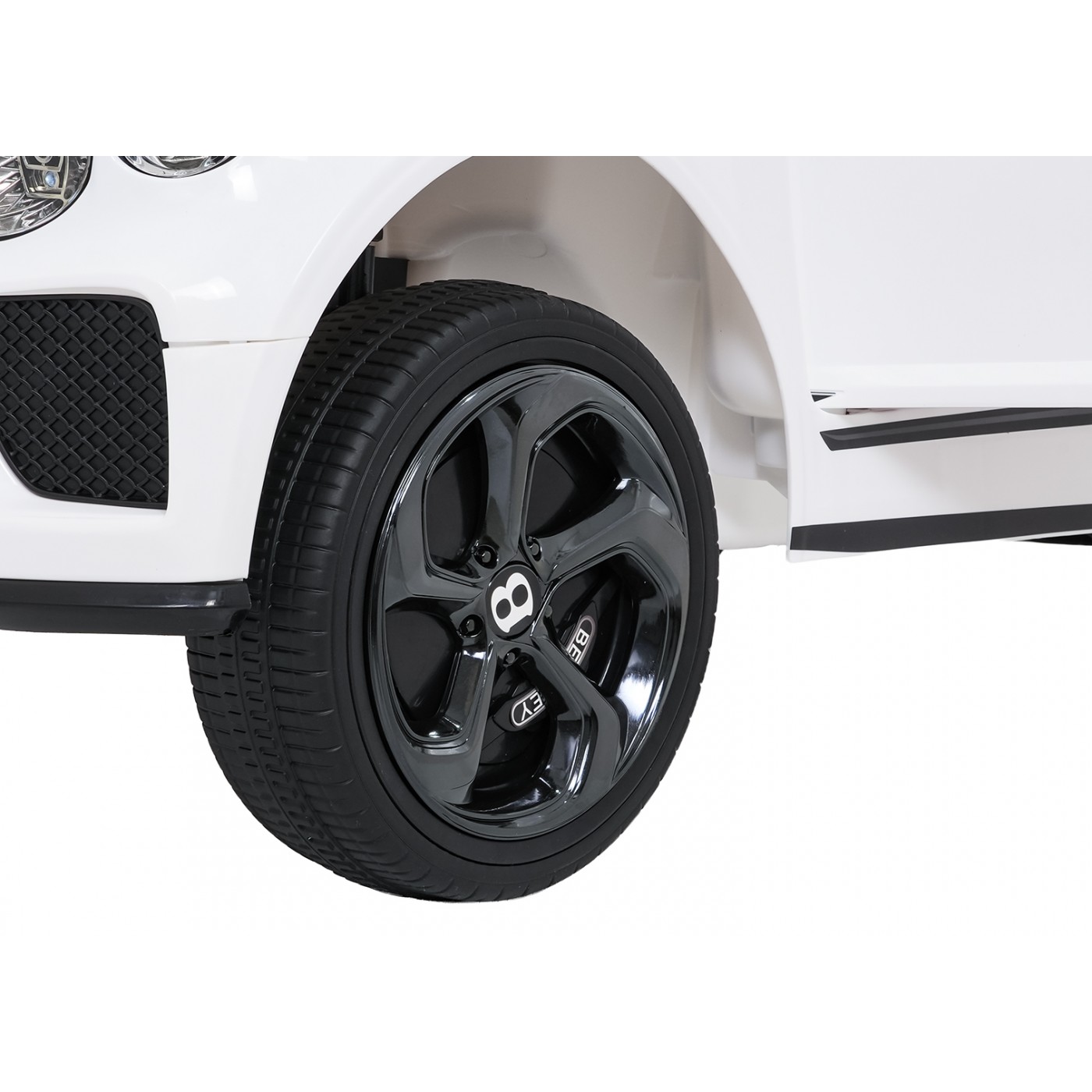 Bentley Bentayga S biele vozidlo