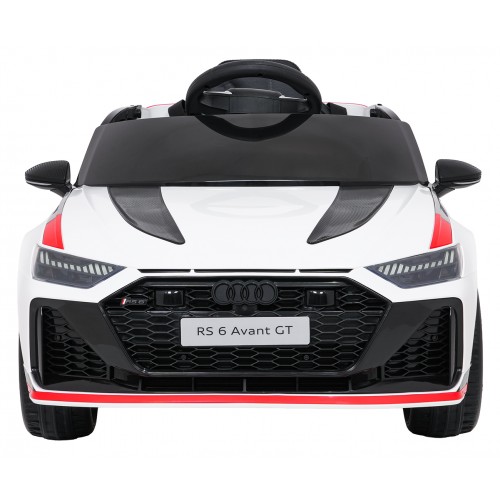 Vozidlo Audi RS6 Avant GT bielej farby