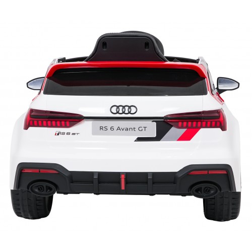 Vozidlo Audi RS6 Avant GT bielej farby