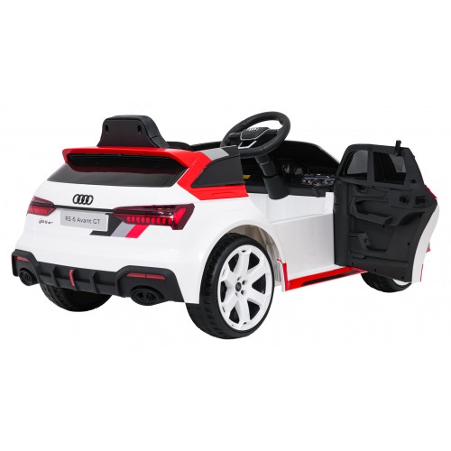 Vozidlo Audi RS6 Avant GT bielej farby