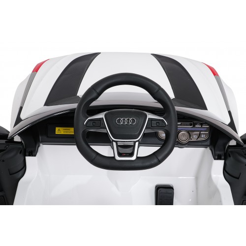 Vozidlo Audi RS6 Avant GT bielej farby