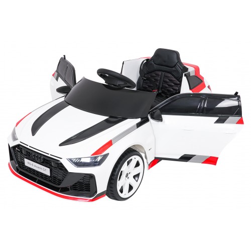 Vozidlo Audi RS6 Avant GT bielej farby