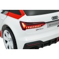 Vozidlo Audi RS6 Avant GT bielej farby