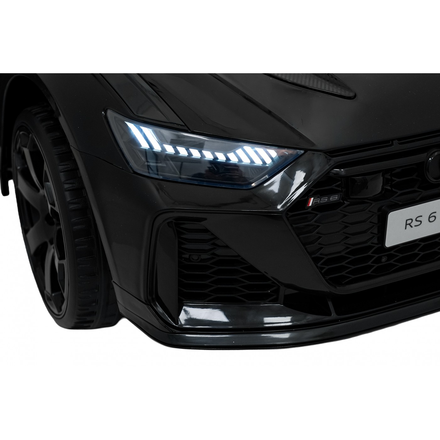 Audi RS6 Avant GT čierne