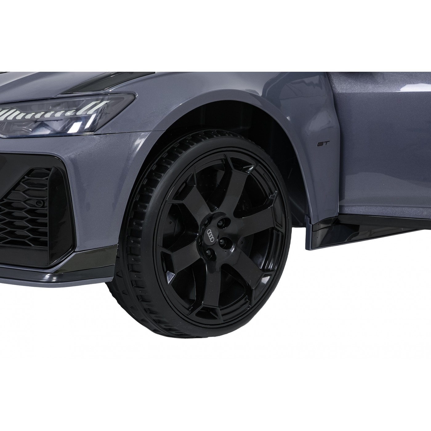 Vozidlo Audi RS6 Avant GT sivá