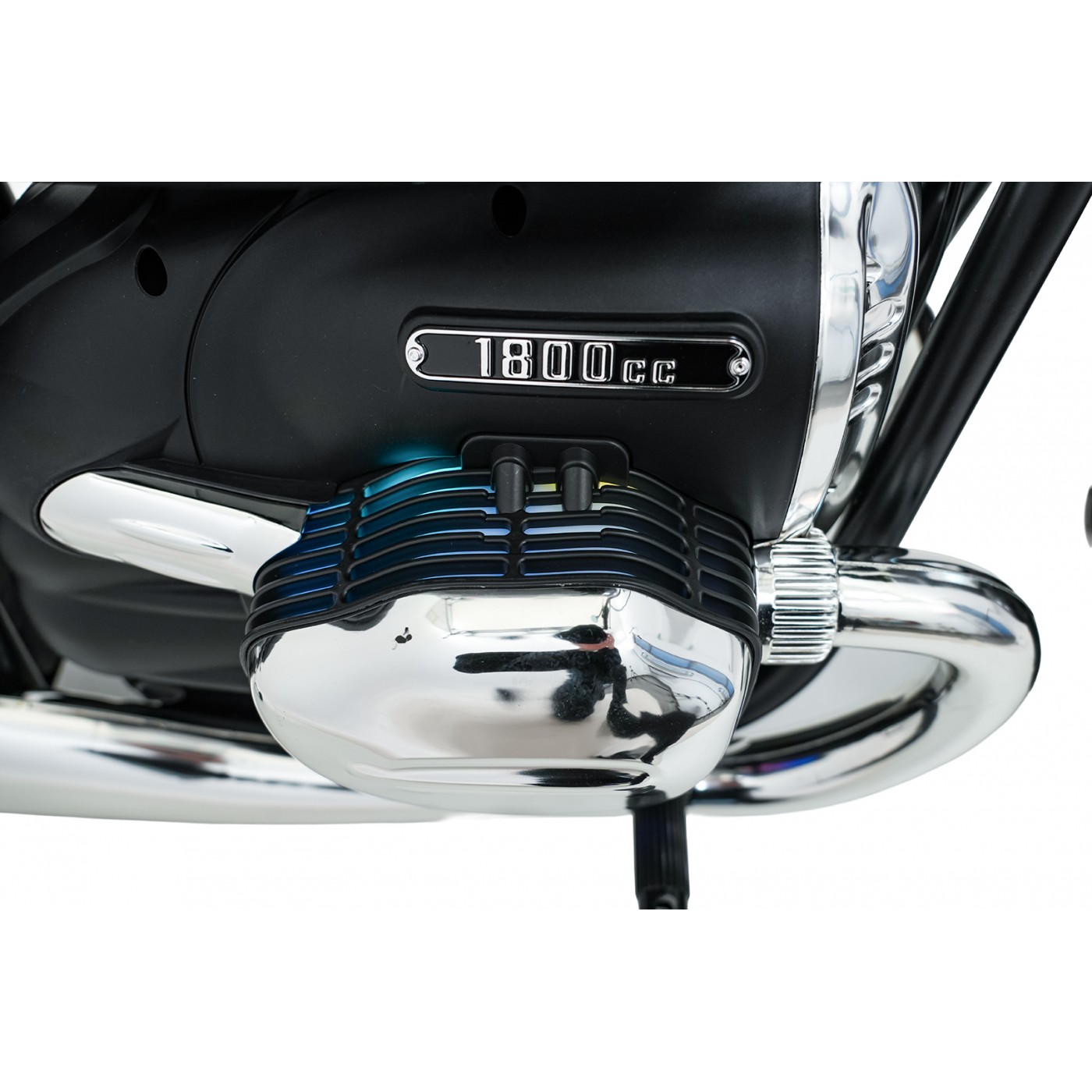 Motor vozidla BMW R18 Čierna