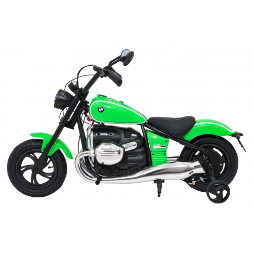 Motor vozidla BMW R18 zelený