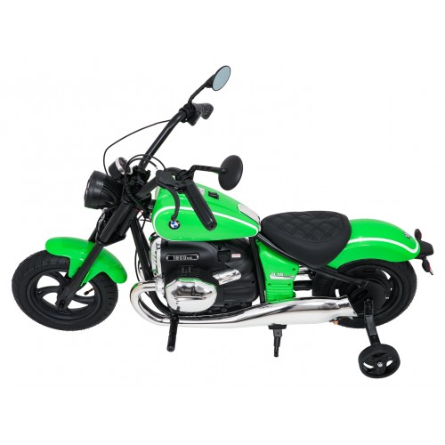 Motor vozidla BMW R18 zelený