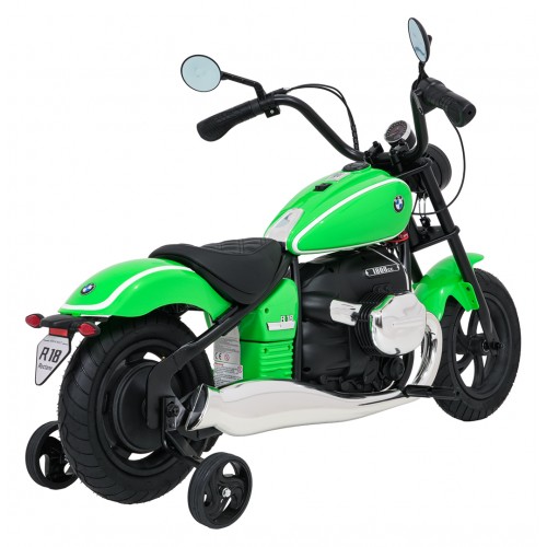 Motor vozidla BMW R18 zelený