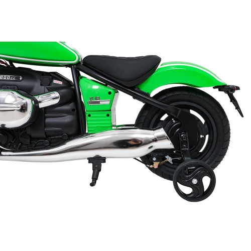 Motor vozidla BMW R18 zelený