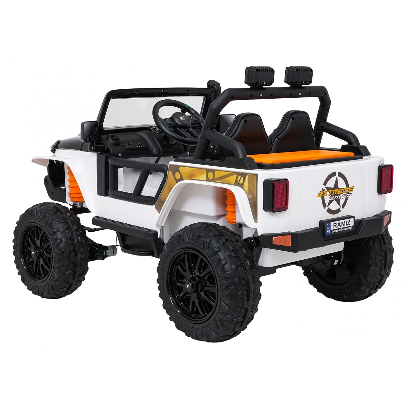 Biele vozidlo Jeep Monster
