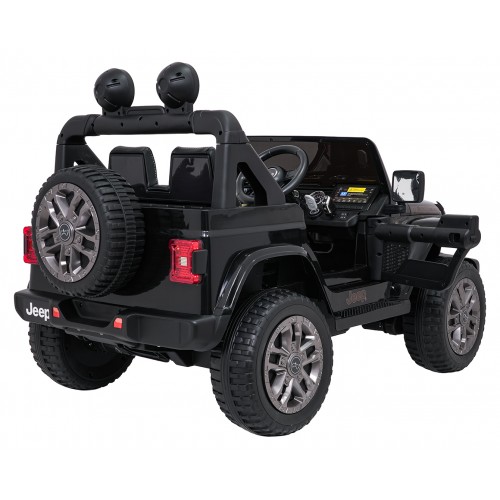 Jeep Wrangler Rubicon LIFT čierne vozidlo
