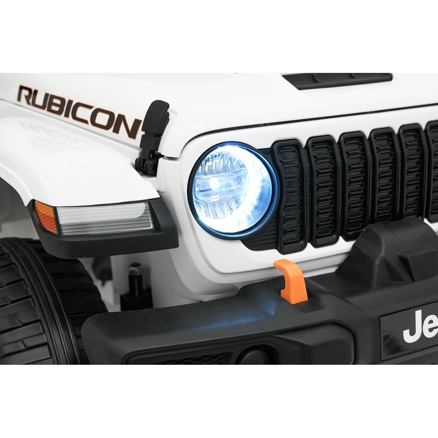 Jeep Wrangler Rubicon LIFT biele vozidlo
