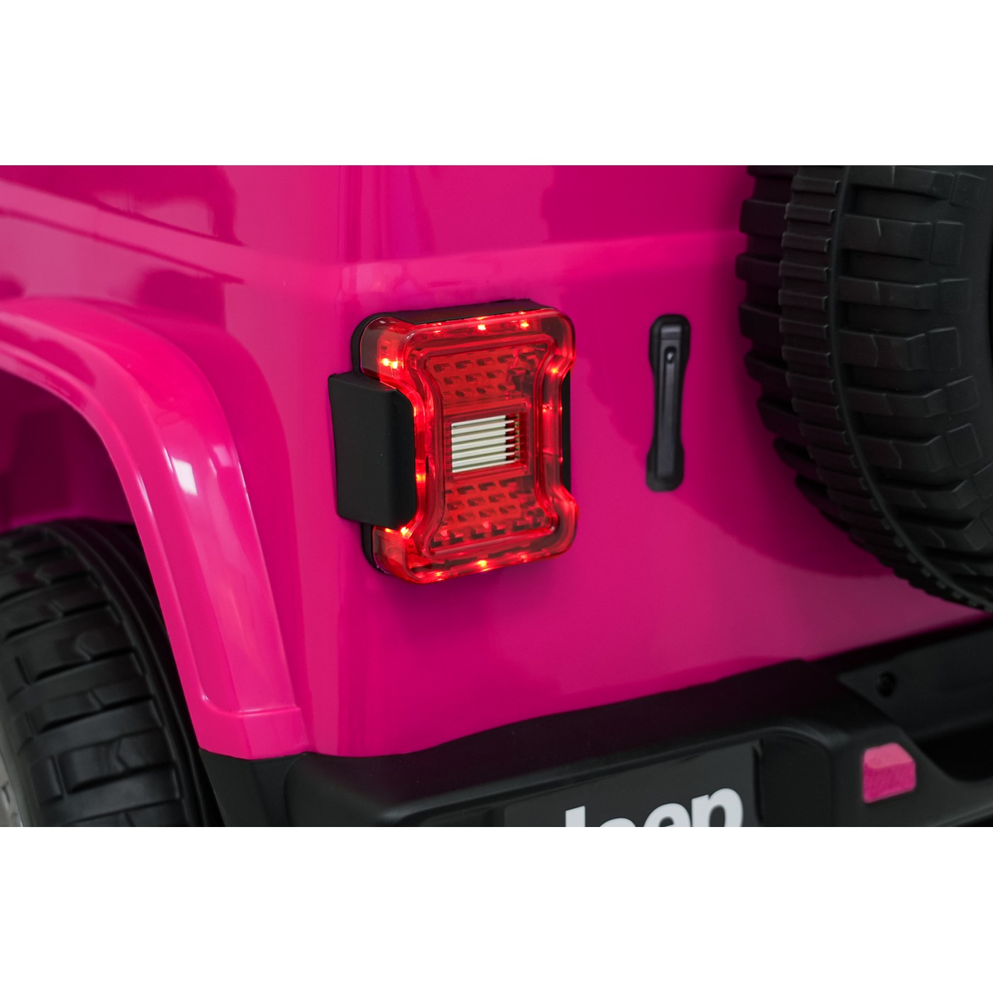 Jeep Wrangler Rubicon LIFT ružové vozidlo