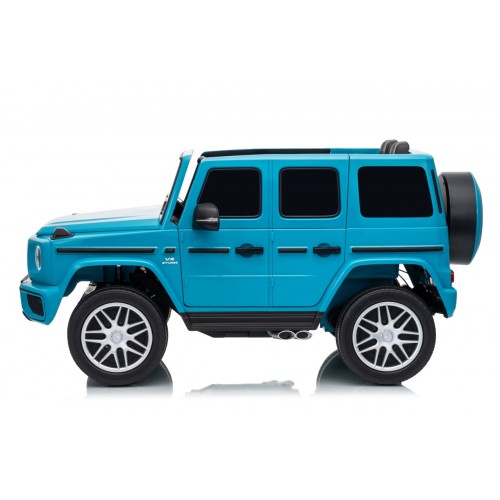 Mercedes G63 AMG modré vozidlo