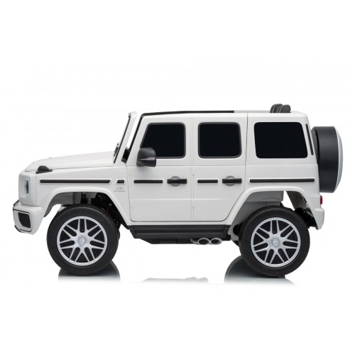 Mercedes G63 AMG biele vozidlo