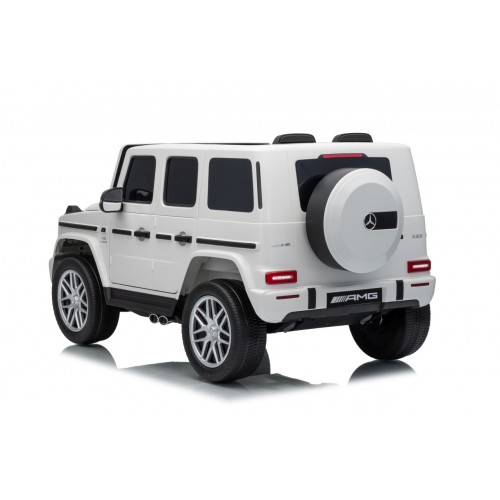 Mercedes G63 AMG biele vozidlo