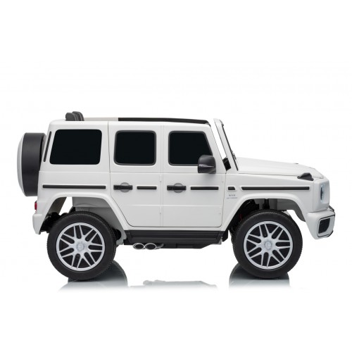 Mercedes G63 AMG biele vozidlo