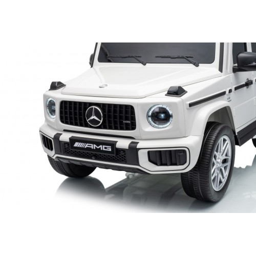 Mercedes G63 AMG biele vozidlo