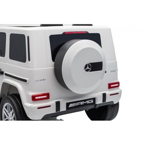 Mercedes G63 AMG biele vozidlo