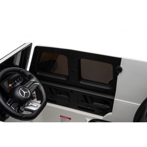 Mercedes G63 AMG biele vozidlo