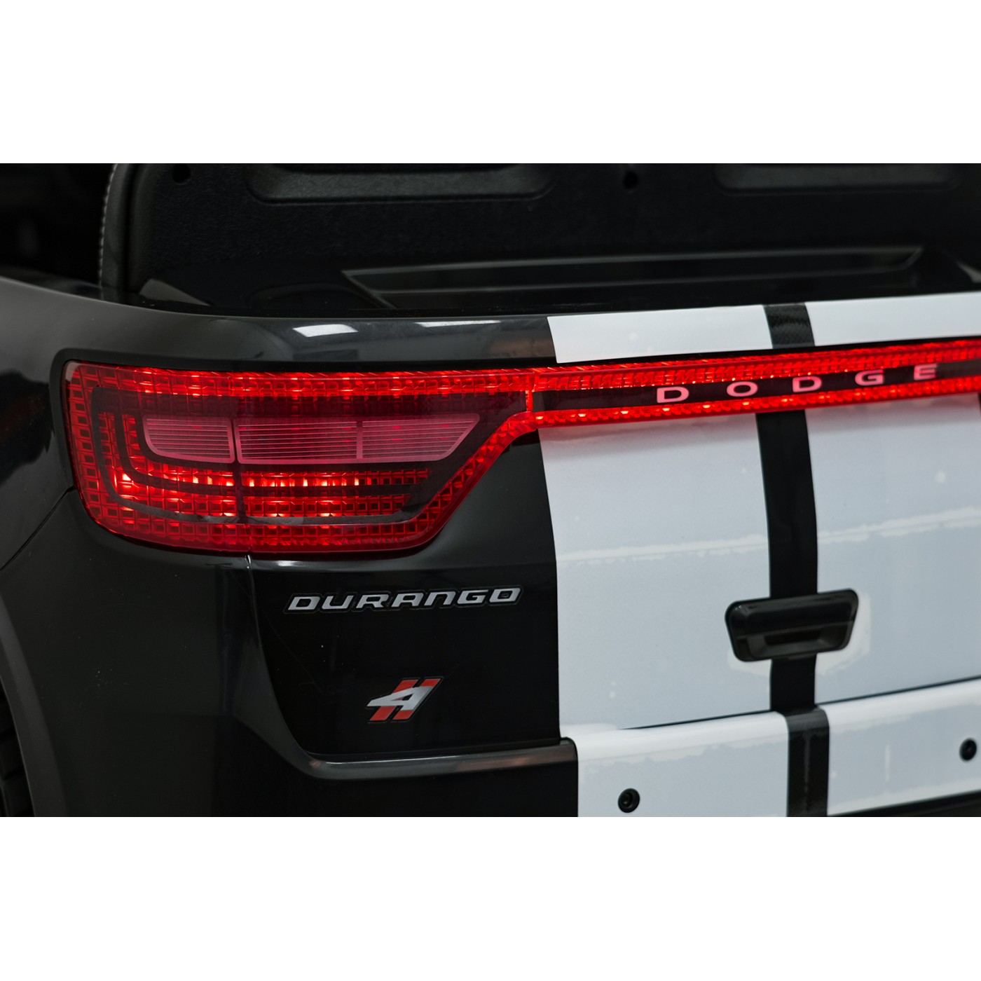 Vozidlo Dodge Durango Black